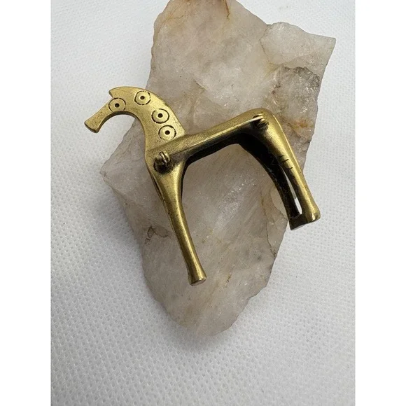 Vintage Gold Tone Horse Brooch Sculptural Mid Century Modern Style Animal Figure - Picture 4 of 8